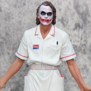 اسباب بازی اکشن فیگور جوکر ایستاده با لباس پرستاری Joker Action Figure _اسباب بازی اکشن فیگور